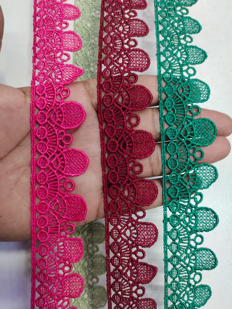 Medium Size Lace guipure lace design DL-M08, width about 2 – 5 cm (1 – 2 inches)