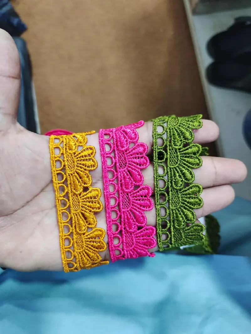 Medium Size Lace guipure lace design MEDIUM-130, width about 2 – 5 cm (1 – 2 inches)